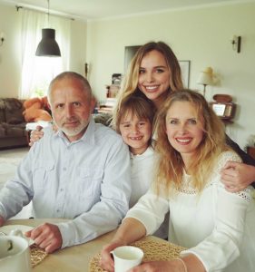 Veronika Bielik with her mom, dad and sister