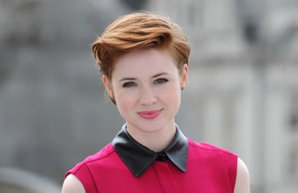 Karen Gillan Height: How Tall is She Really?
